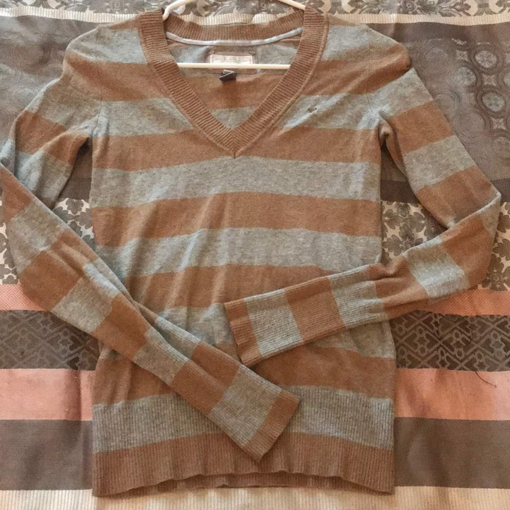 AE LS sweater